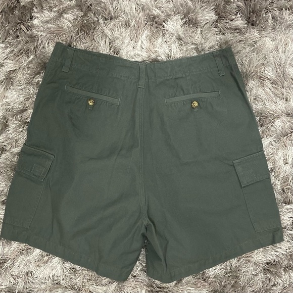 Cherokee women green 100% cotton cargo shorts. Size 14.  NWOT. - Picture 4 of 7